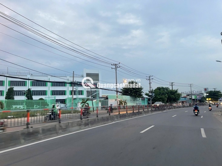 7 tỷ 2 - 100m ngang hơn 8m nhà 3 tầng kiên cố sát Vạn Phúc City - HẺM XE HƠI TỚI CỬA